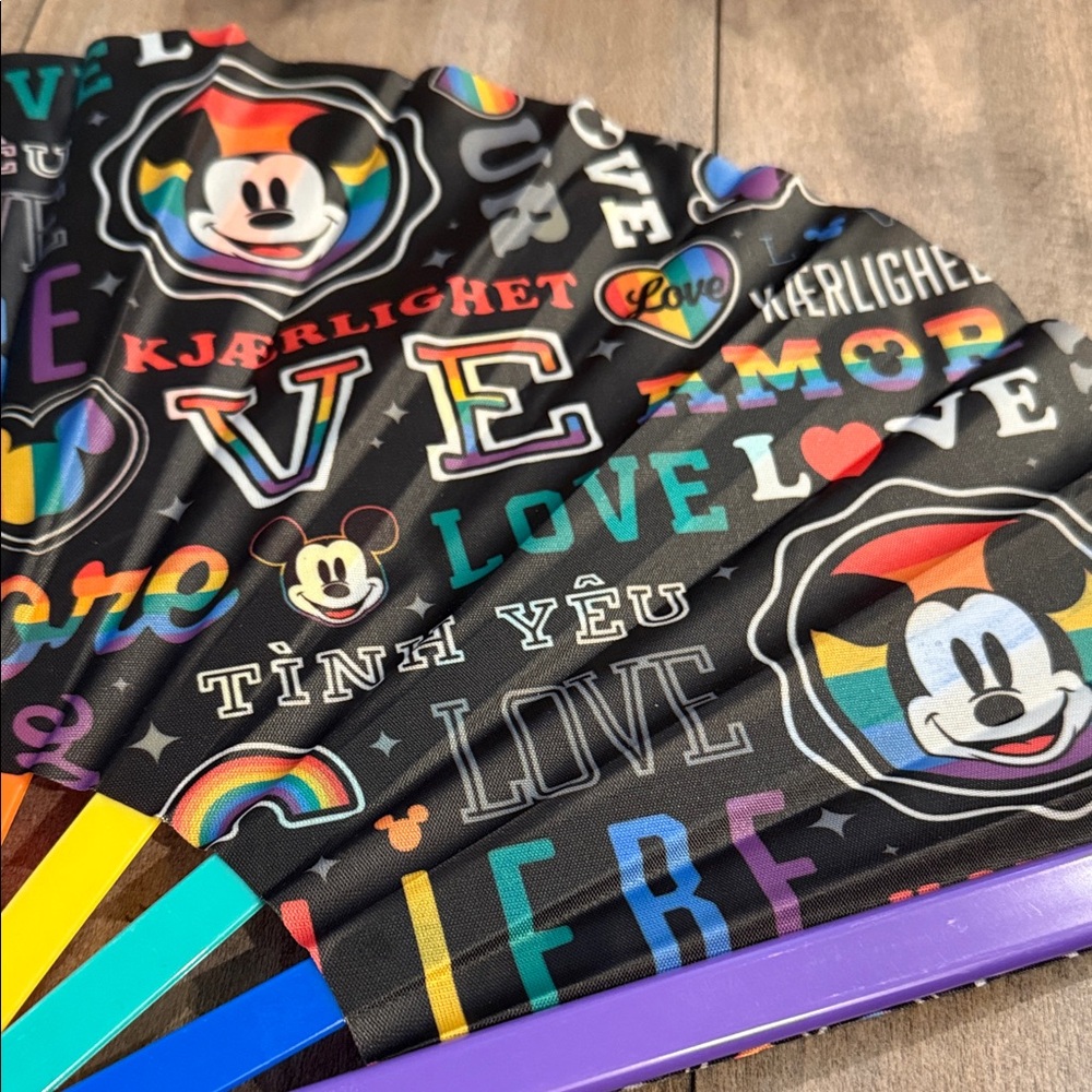 Disney pride with Rainbow Mickey Design fan - Picture 3 of 6